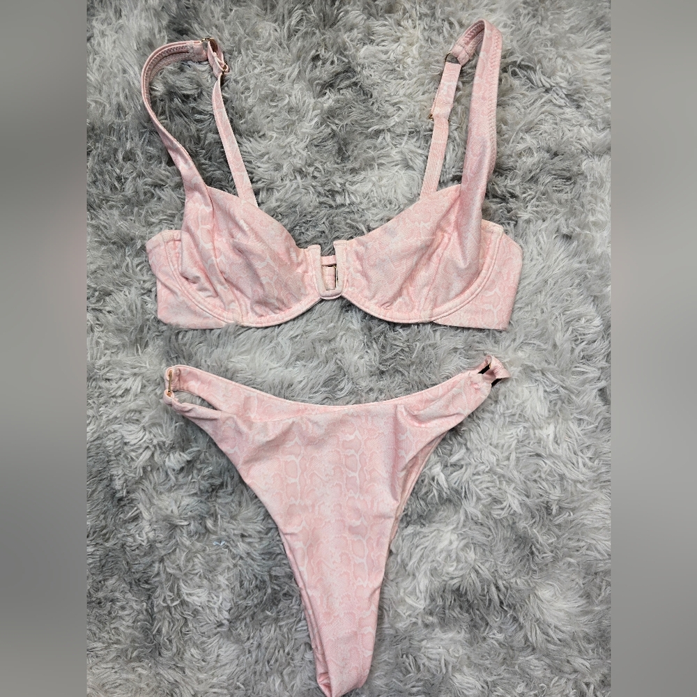 Chic Lahana Swim Light Pink Snakeskin Print Bikini Set Small W/ Underwire